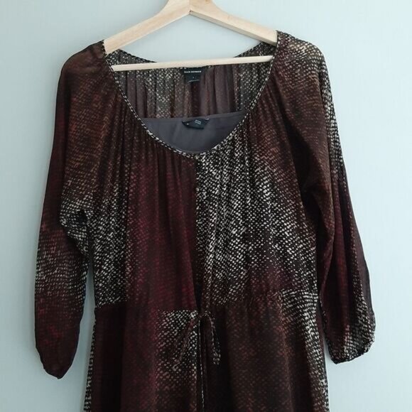 CLUB MONACO 100% Silk Semi-Sheer Midi Dress Abstract Snake Pattern Sz 4 - Picture 4 of 14